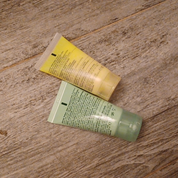 Scrub and Moisturizer Duo - Picture 2 of 2